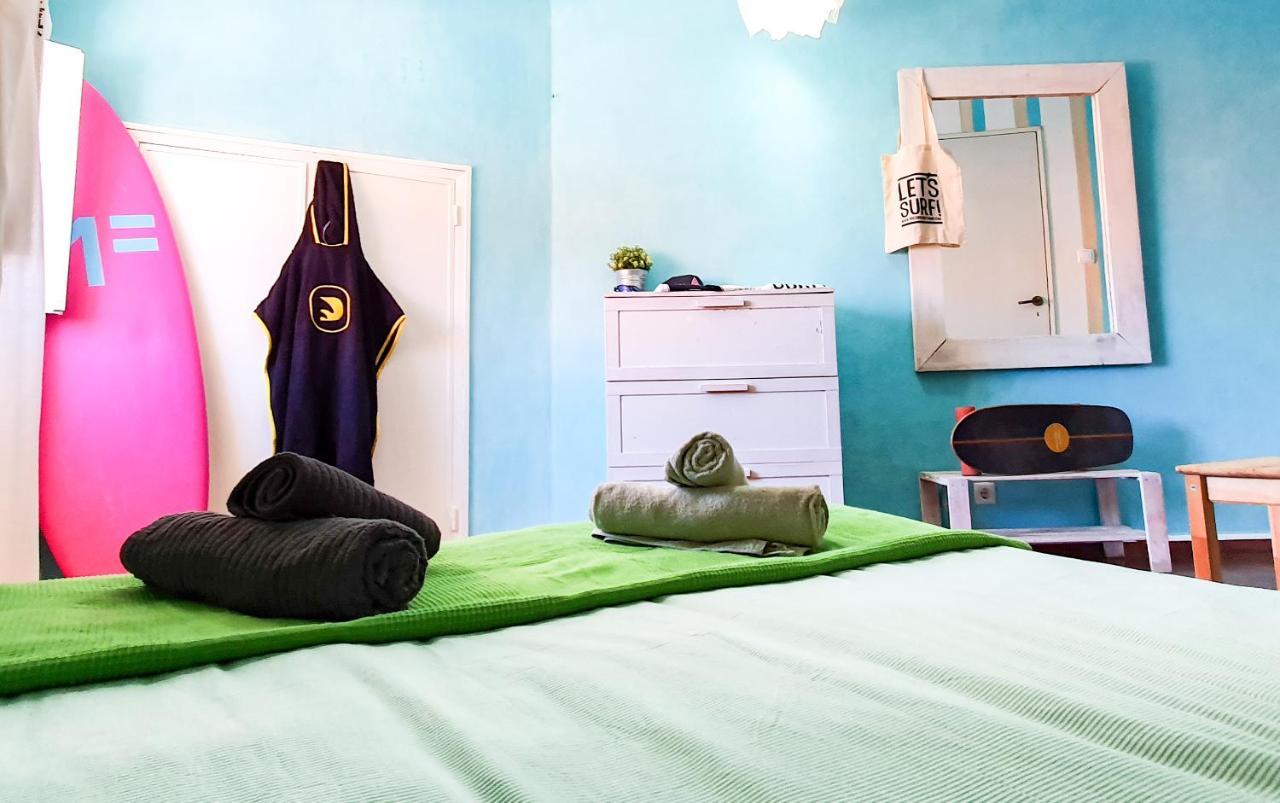 Хостел Ericeira Surf Camp Екстер'єр фото