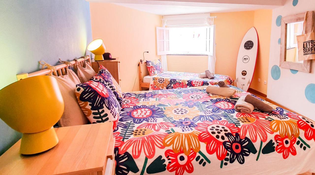 Хостел Ericeira Surf Camp Екстер'єр фото