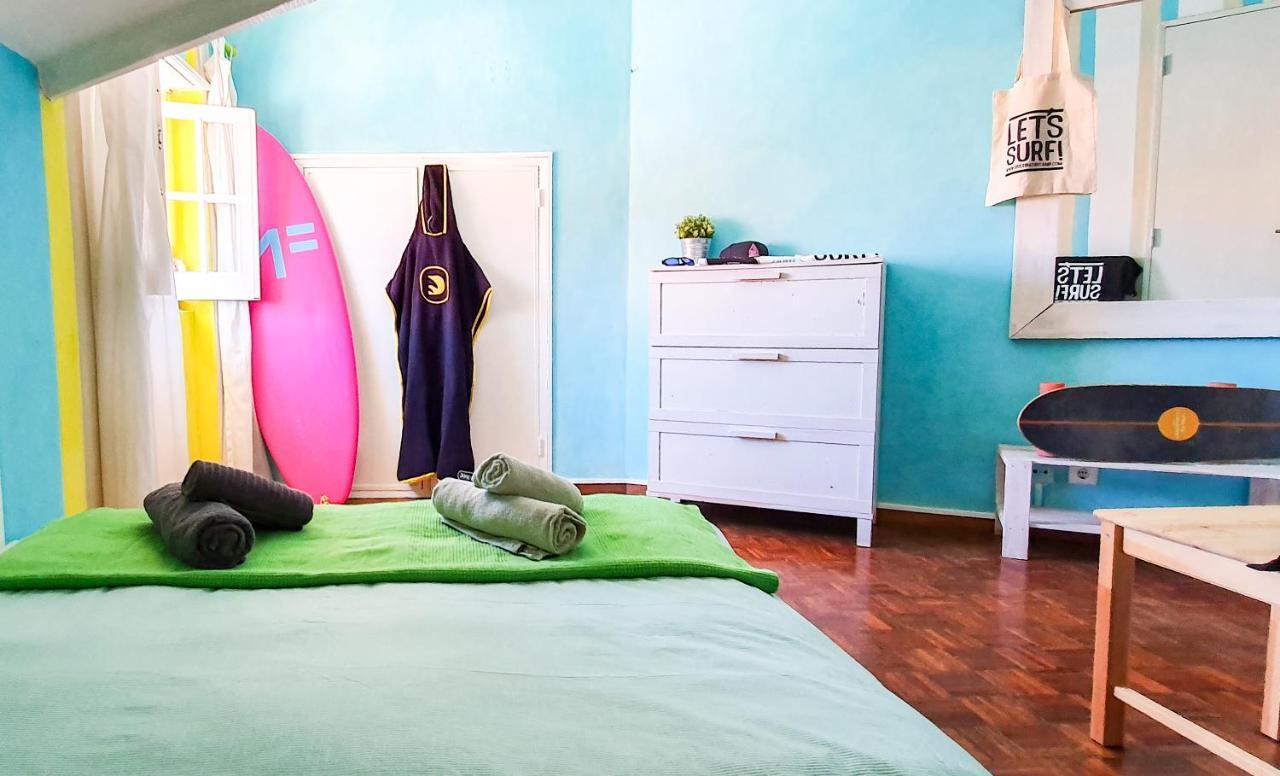 Хостел Ericeira Surf Camp Екстер'єр фото