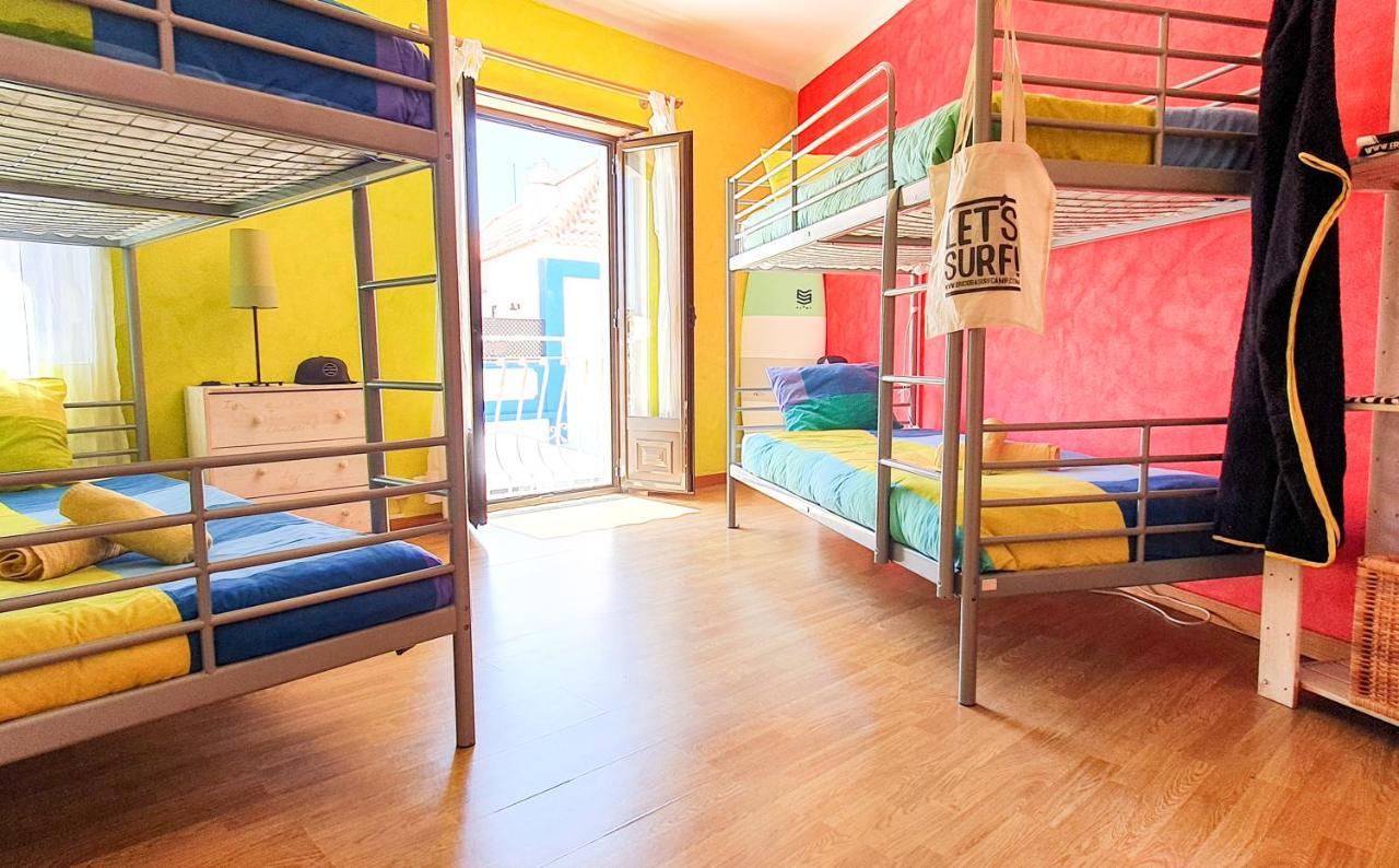 Хостел Ericeira Surf Camp Екстер'єр фото