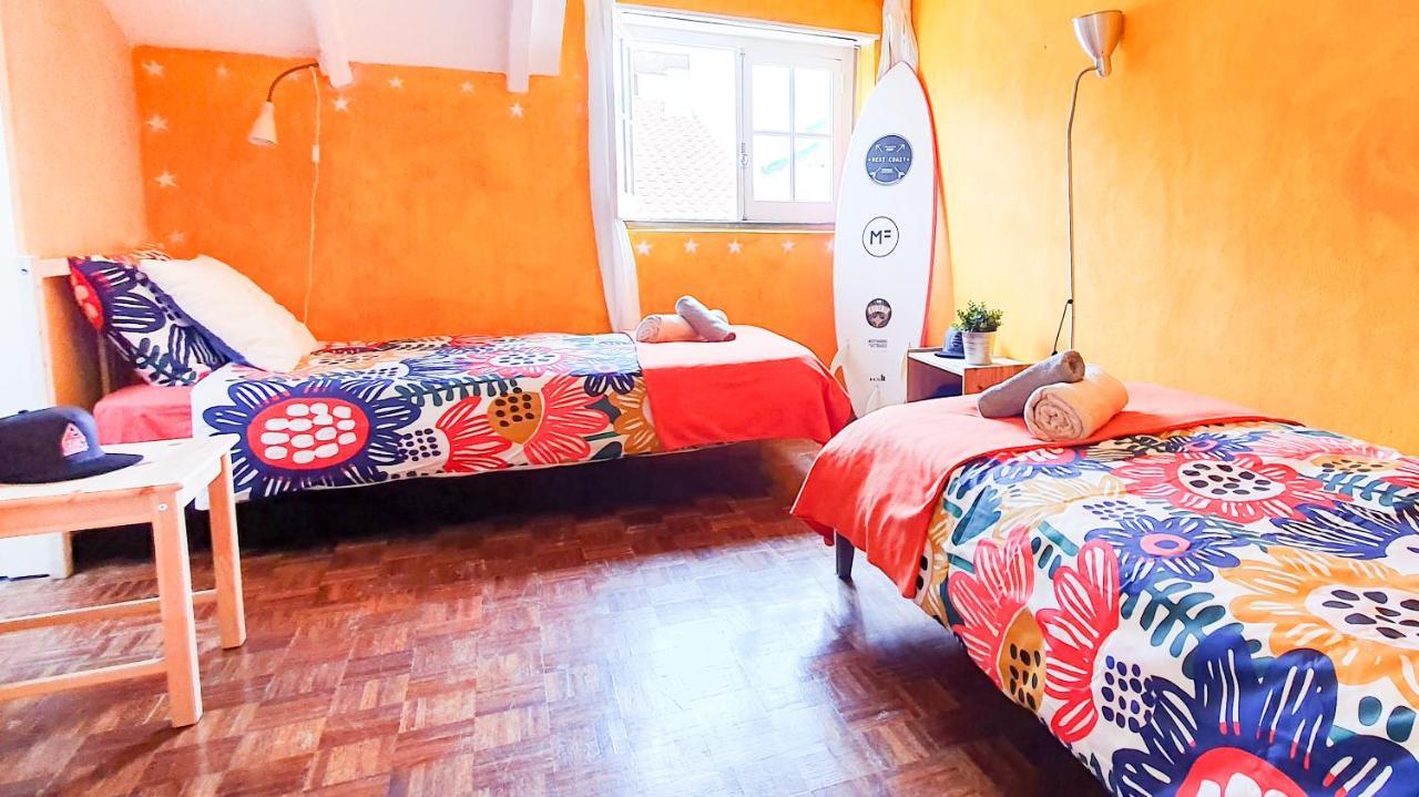 Хостел Ericeira Surf Camp Екстер'єр фото