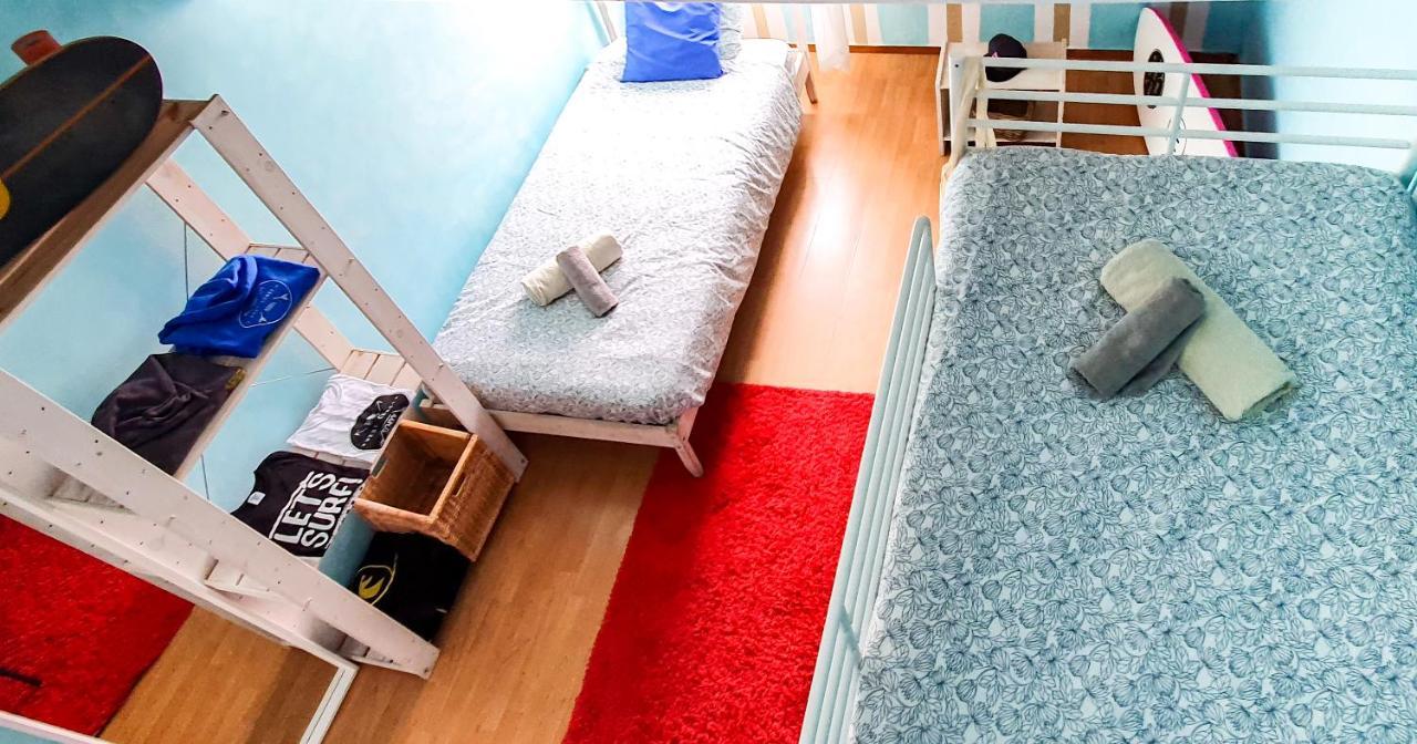 Хостел Ericeira Surf Camp Екстер'єр фото