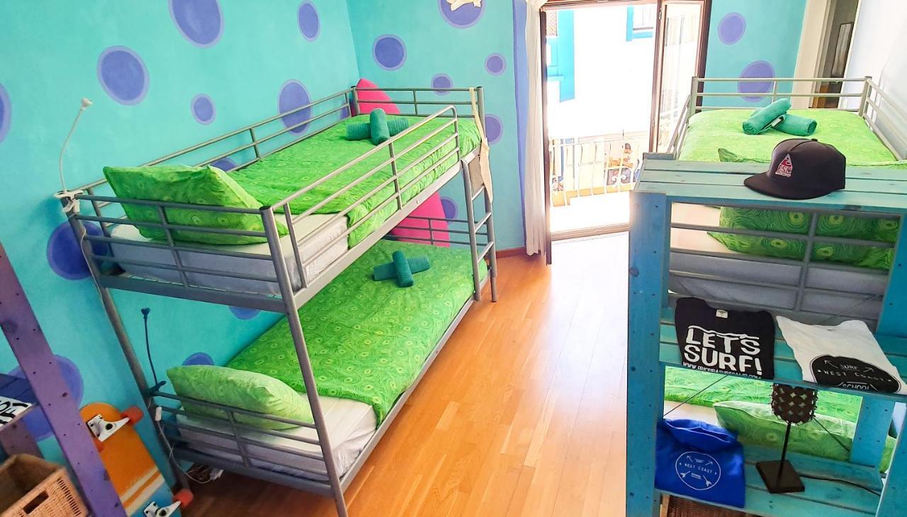 Хостел Ericeira Surf Camp Екстер'єр фото